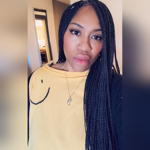 Meet your Posher LIVE, Prisy Monster Shop 2.0 - Picture 4 of 8